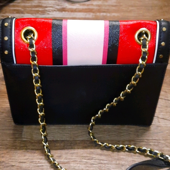 Cross body BCBG purse - Picture 3 of 4